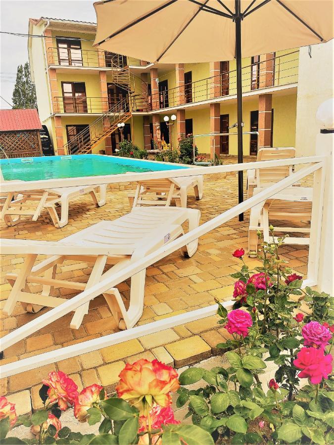 Solnechnaia Dacha Aparthotel Zatoka Kültér fotó