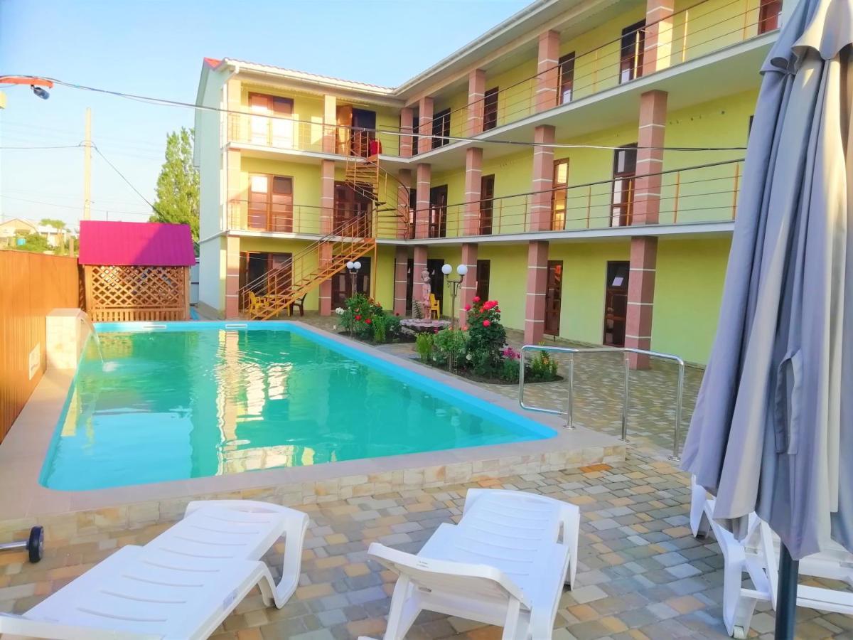 Solnechnaia Dacha Aparthotel Zatoka Kültér fotó