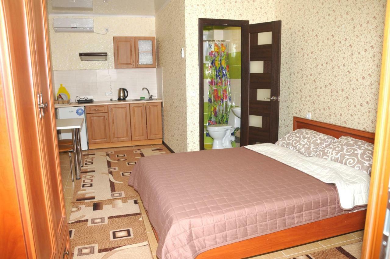 Solnechnaia Dacha Aparthotel Zatoka Kültér fotó