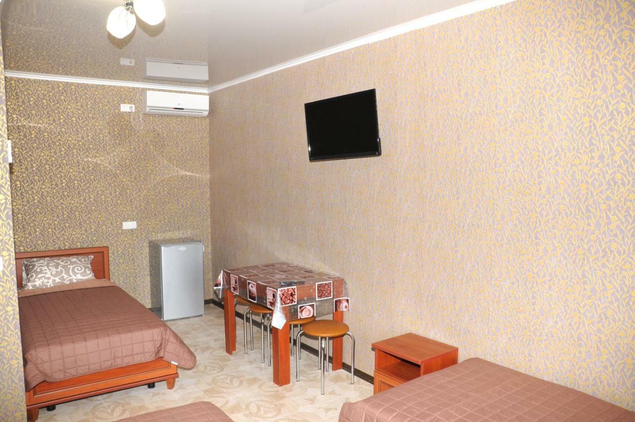 Solnechnaia Dacha Aparthotel Zatoka Kültér fotó